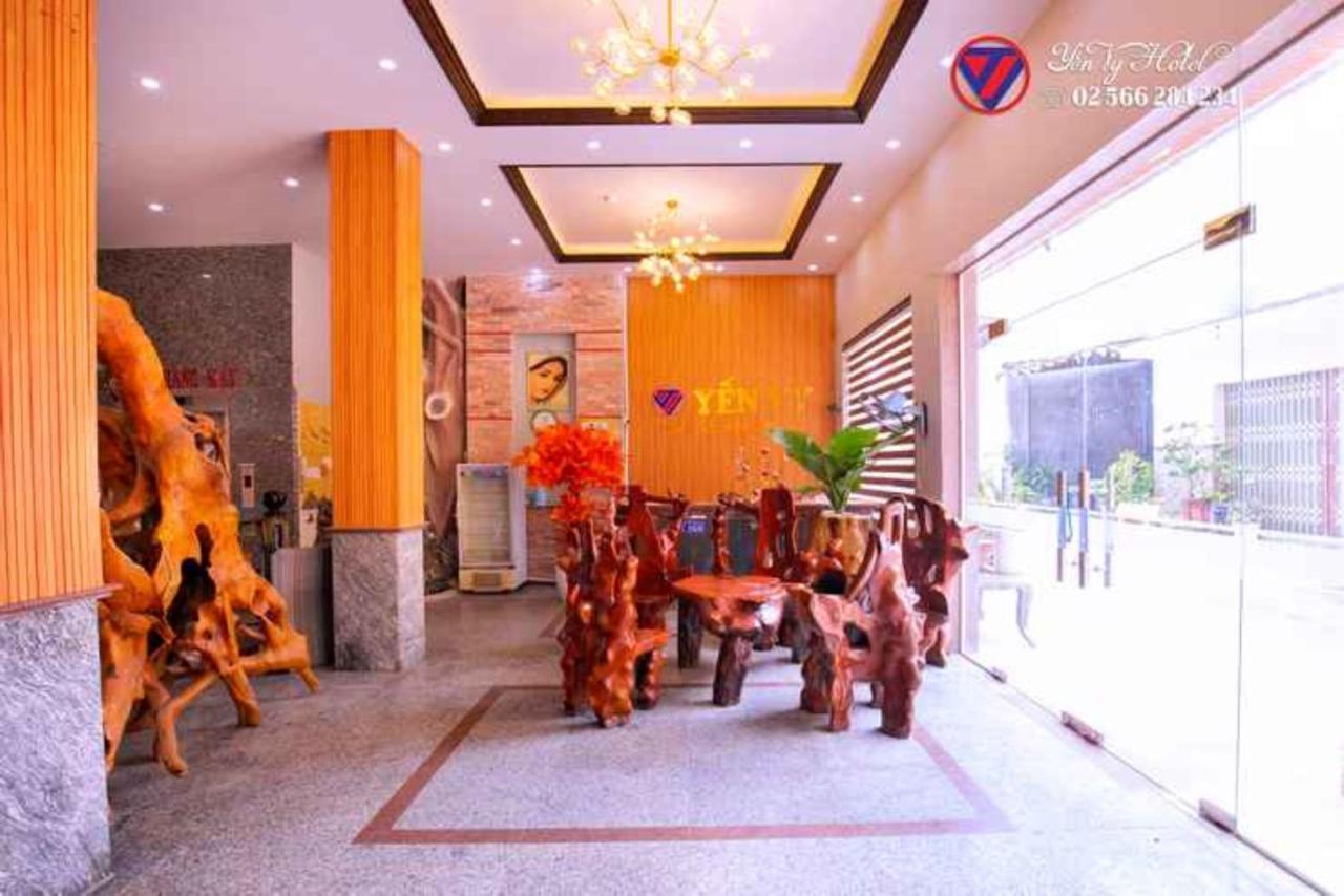Yen Vy Hotel 퀴논 외부 사진
