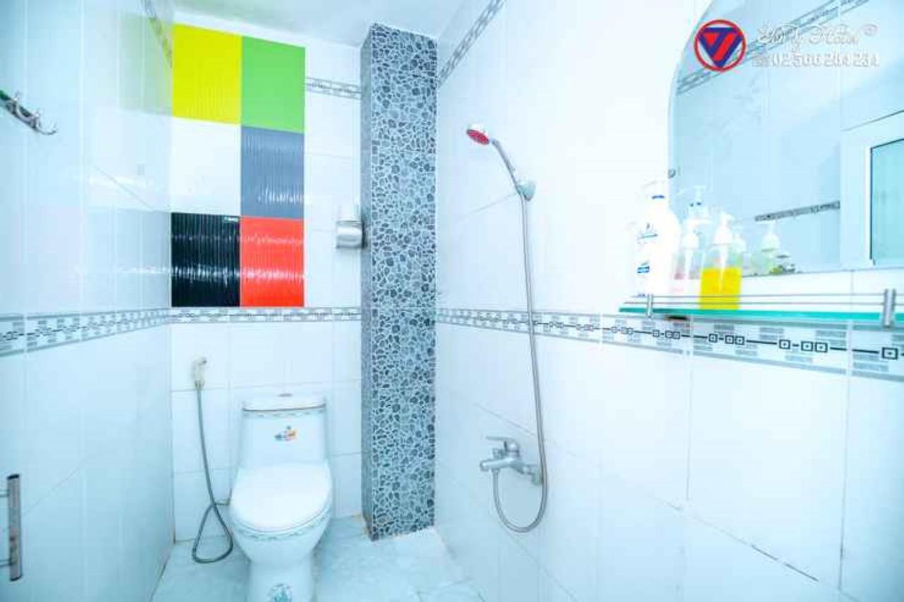 Yen Vy Hotel 퀴논 외부 사진