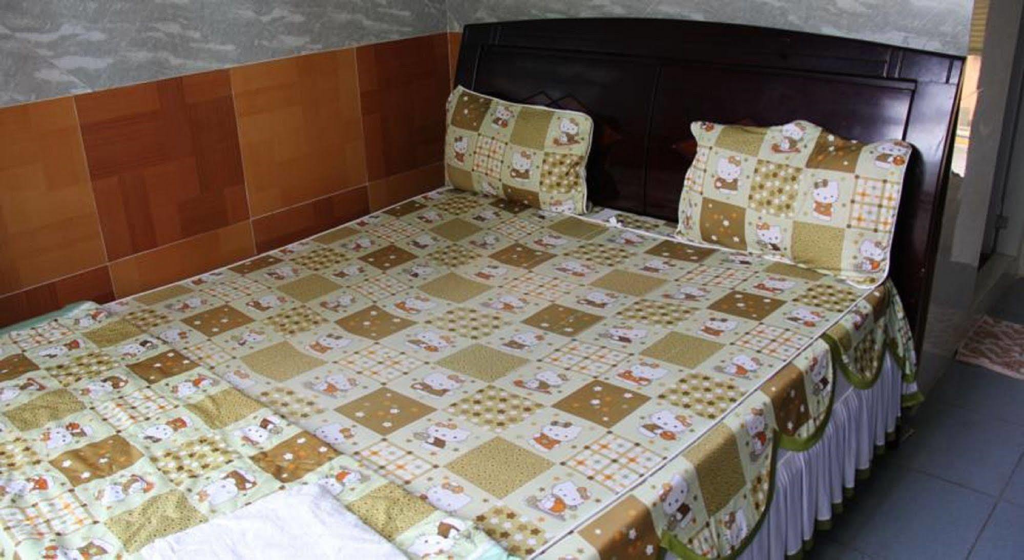 Yen Vy Hotel 퀴논 외부 사진