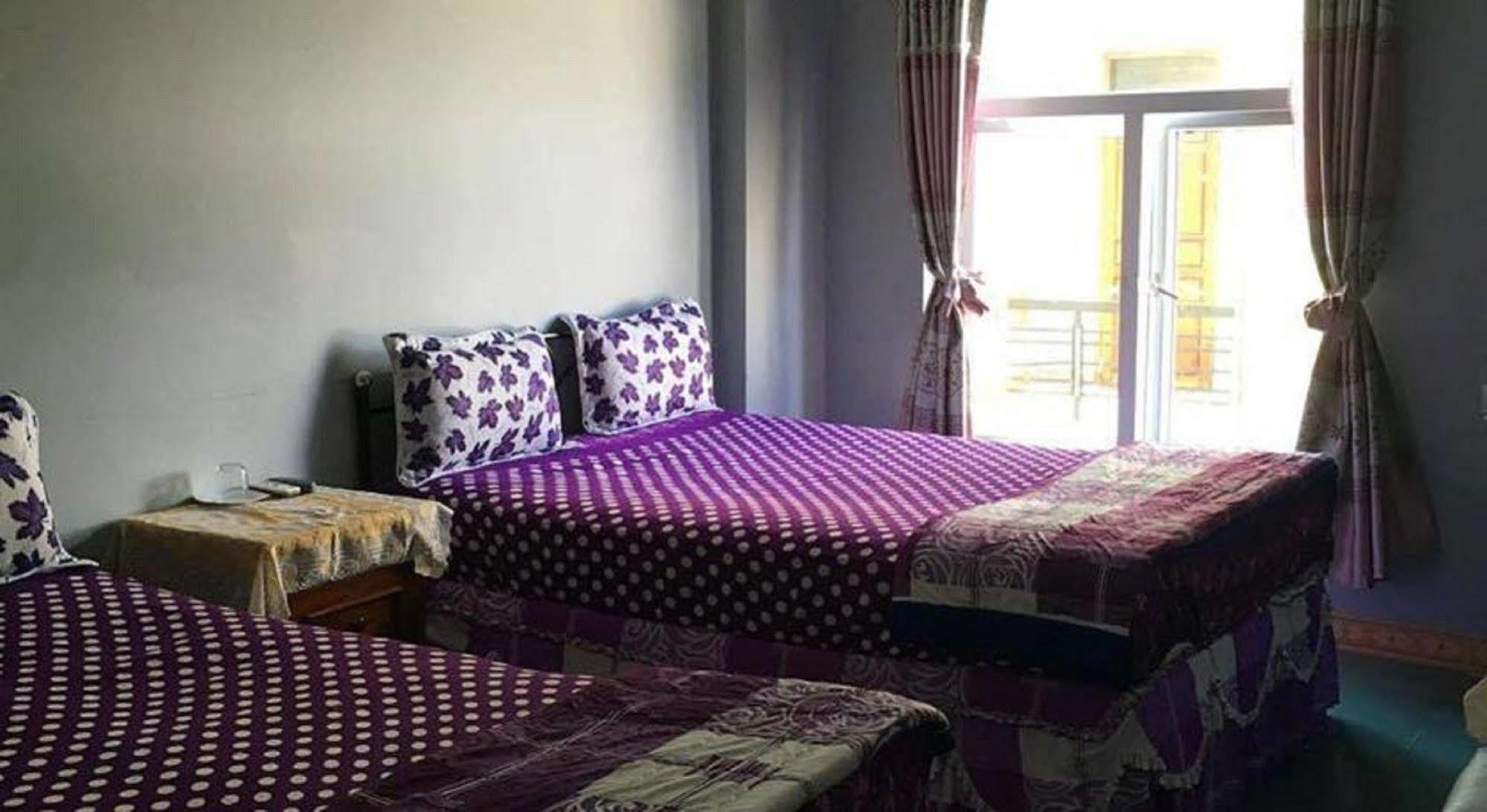 Yen Vy Hotel 퀴논 외부 사진